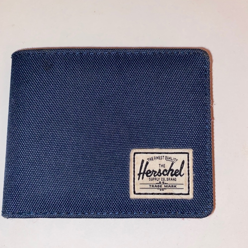 Herschel brand wallet